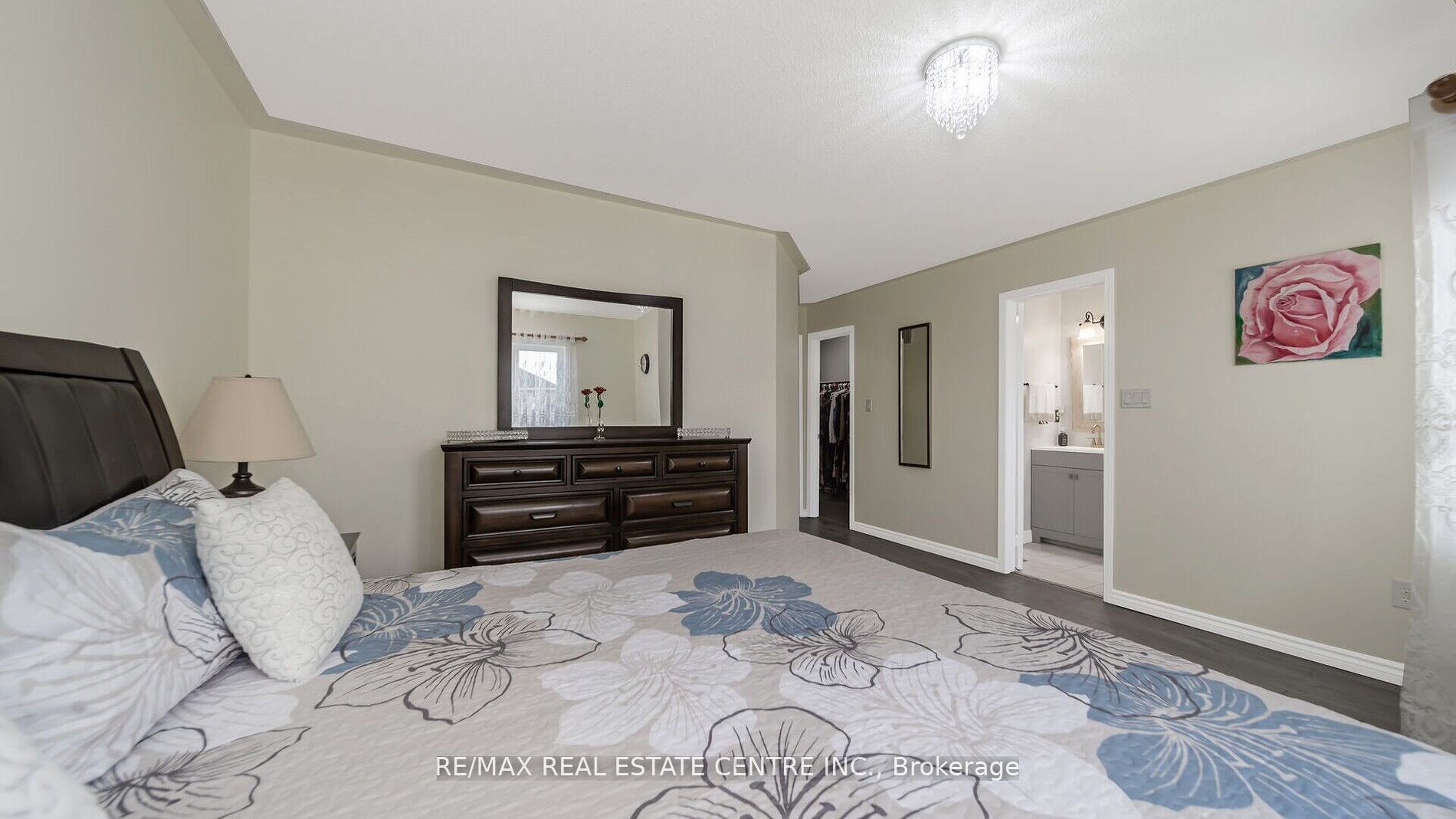 4 Chetholme Pl