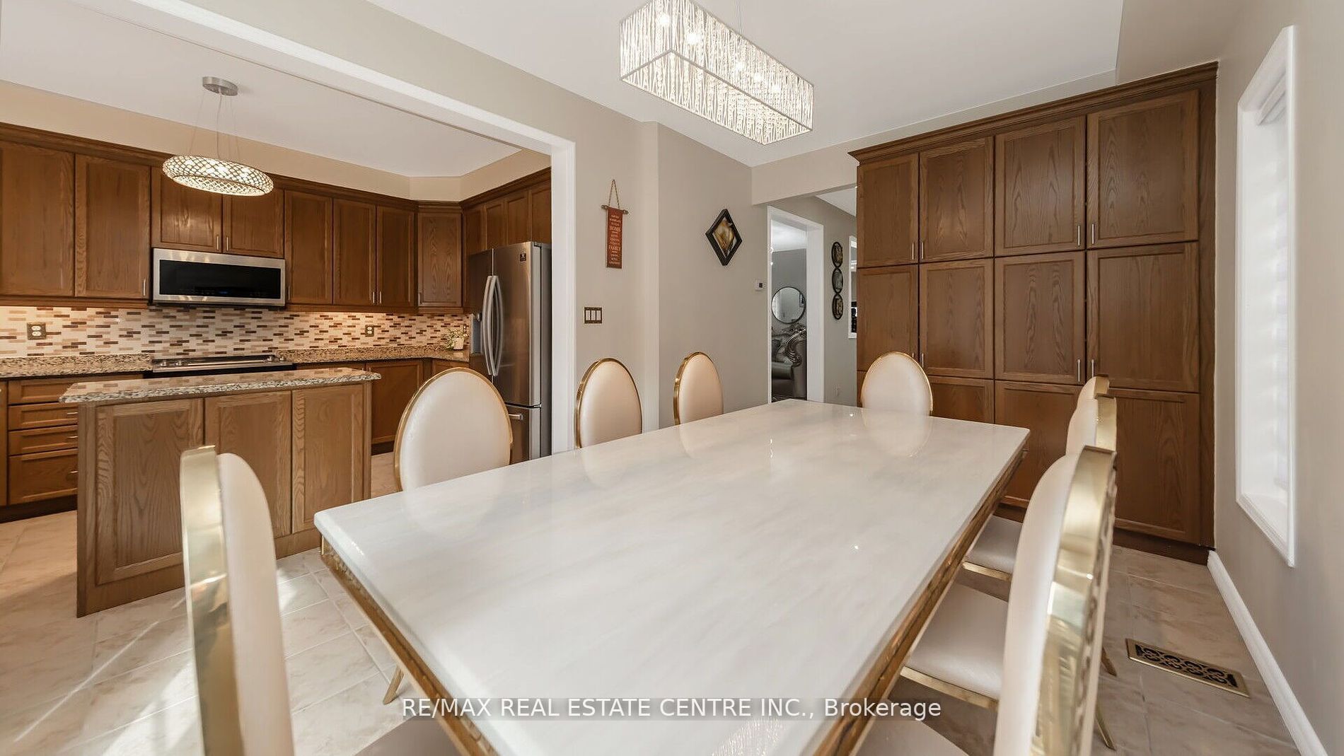 4 Chetholme Pl