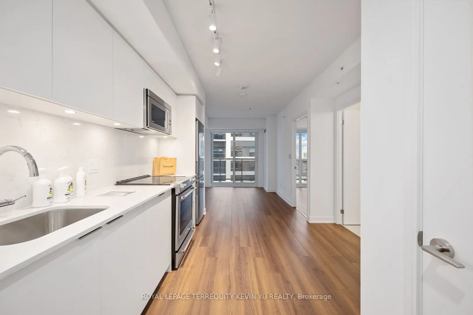 30 Samuel Wood Way, #1907