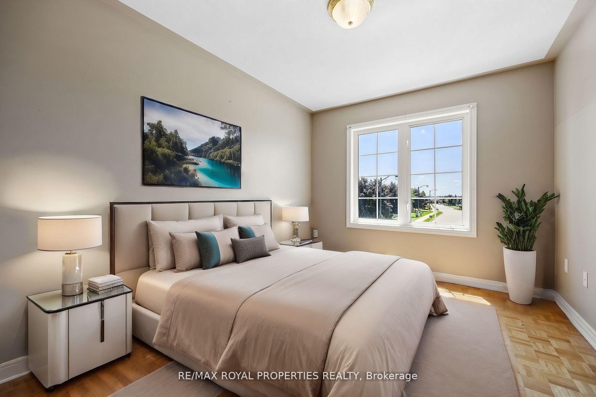 7173 Village Walk