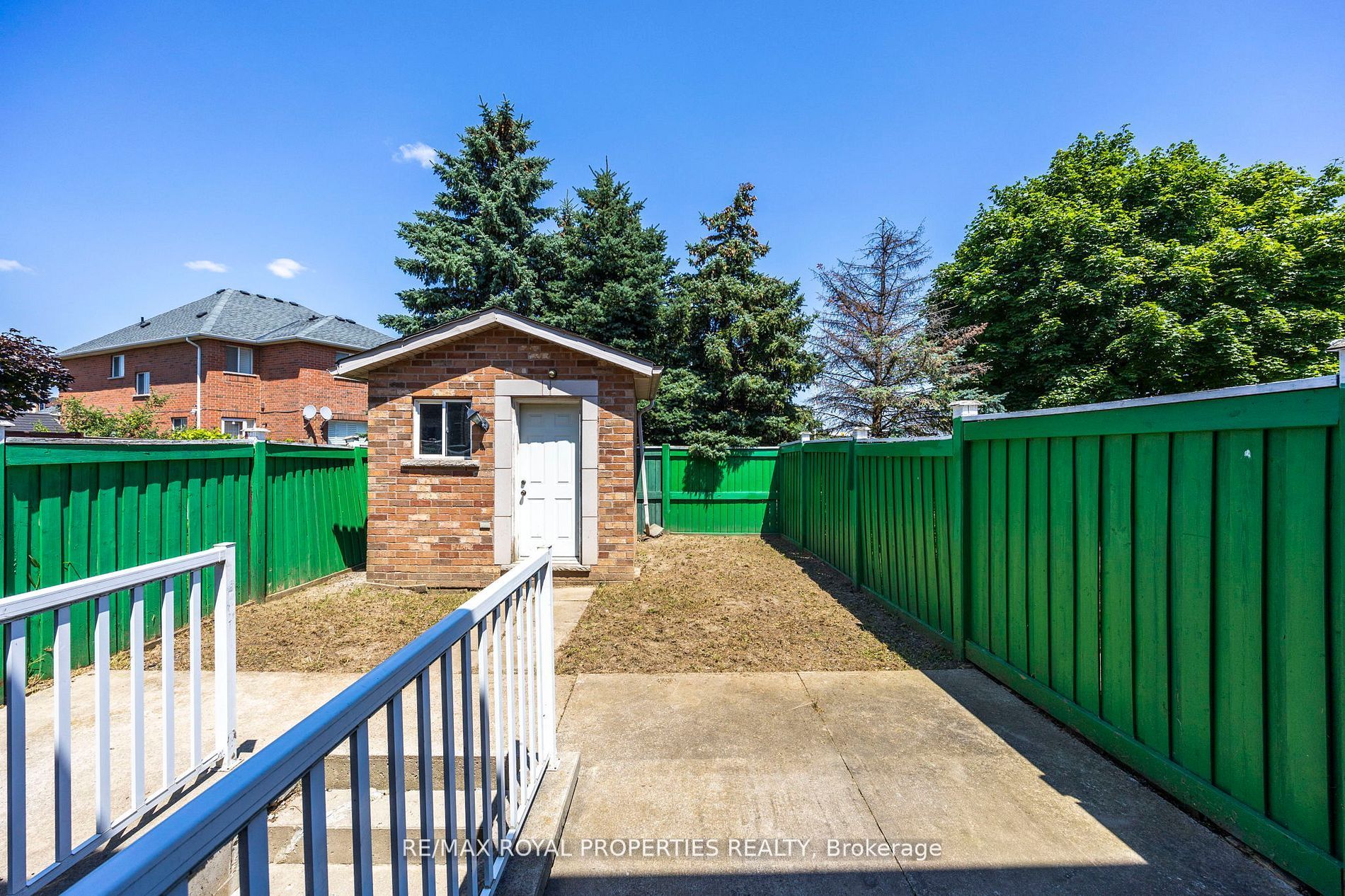 7173 Village Walk