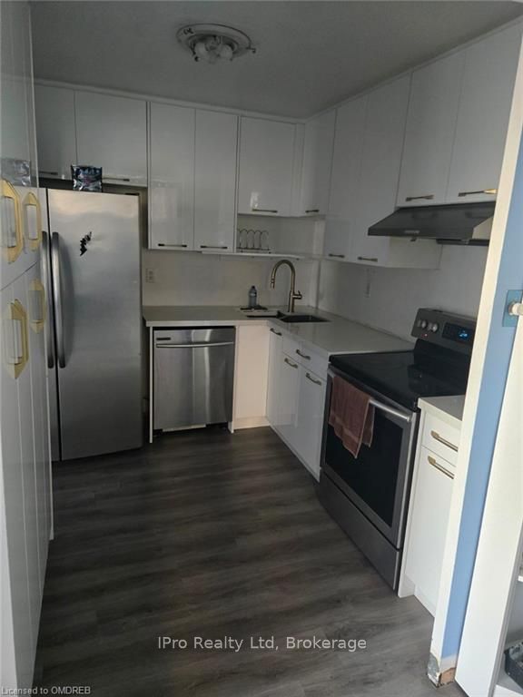 2345 CONFEDERATION Pkwy, #204