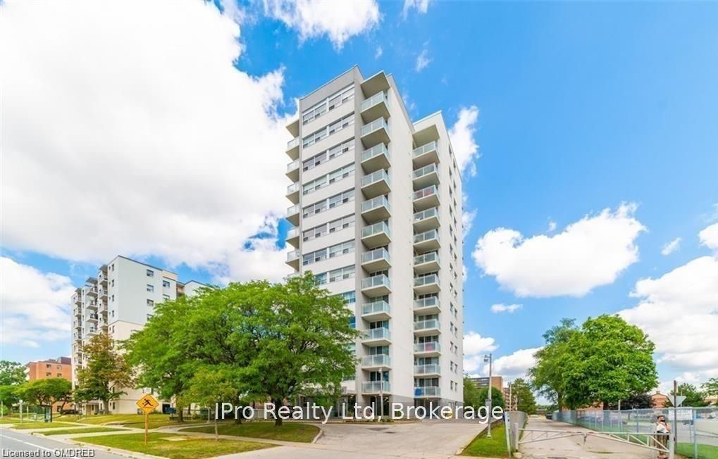 2345 CONFEDERATION Pkwy, #204