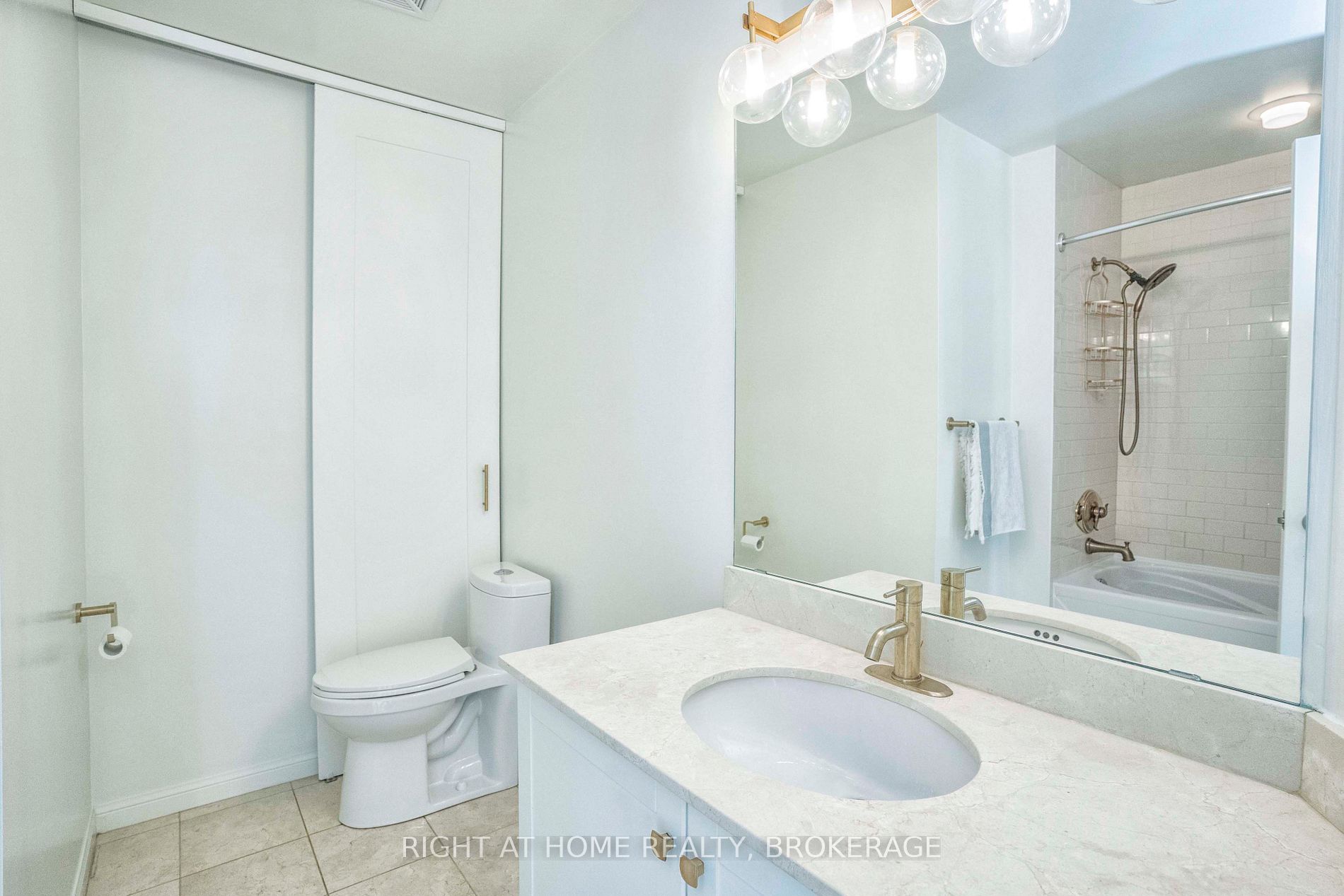 15 Windermere Ave, #2301