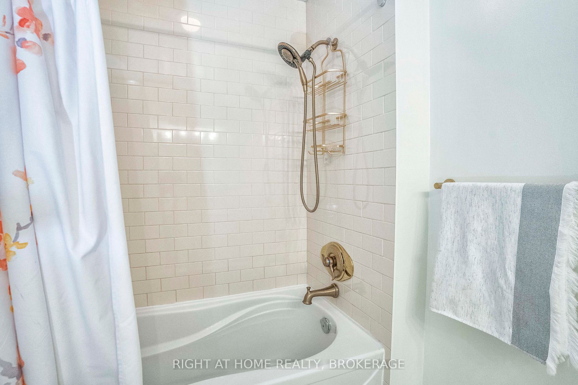 15 Windermere Ave, #2301