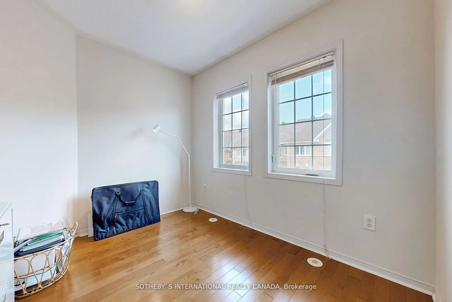 50 Strathaven Dr, #119