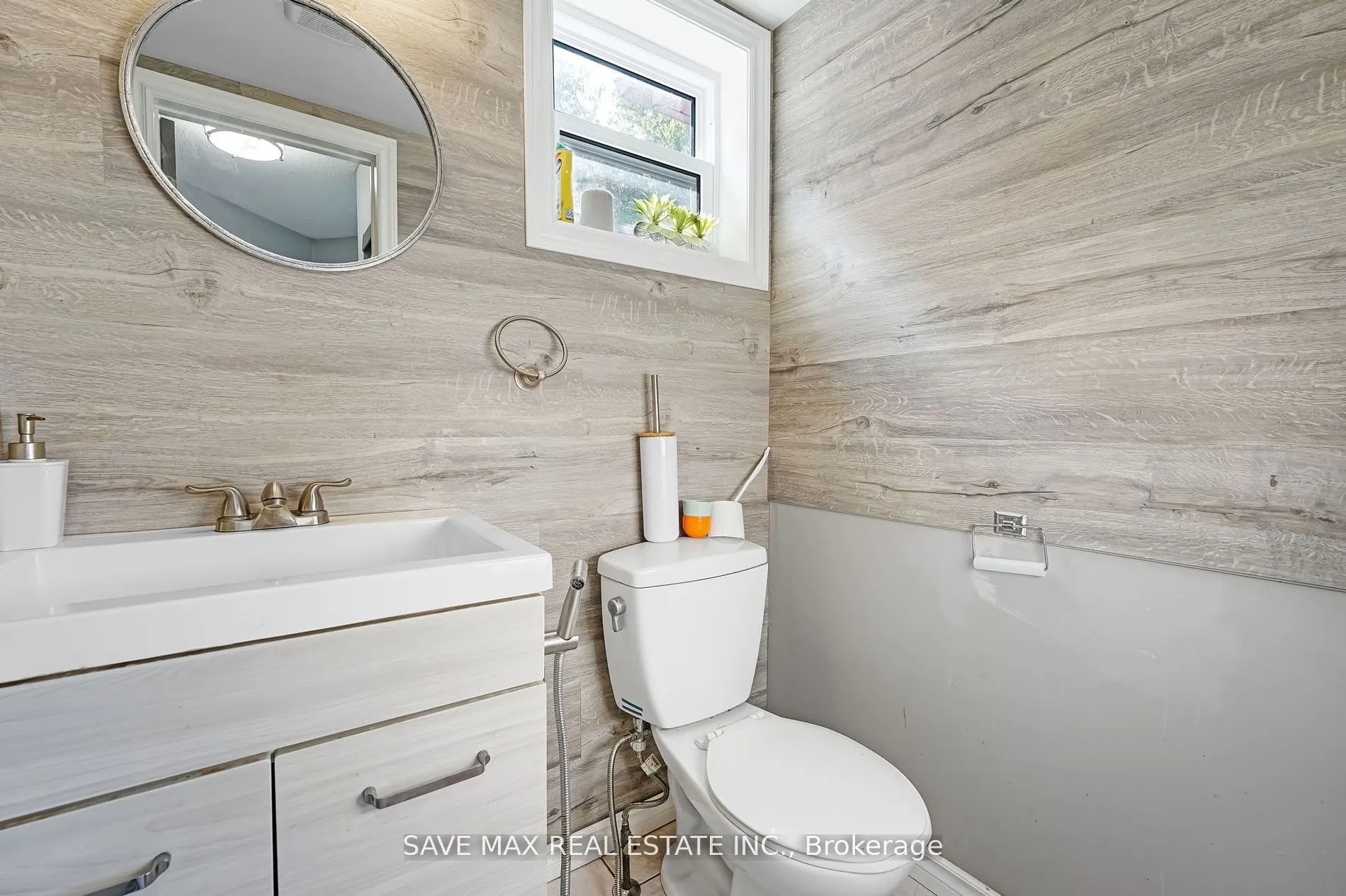 53 Smith Dr