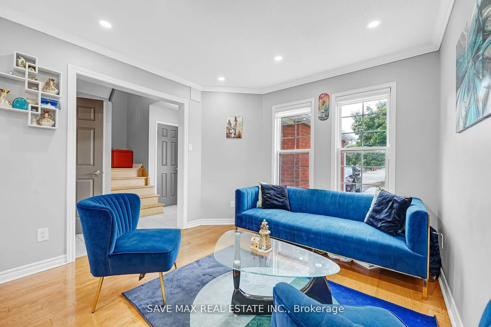 53 Smith Dr