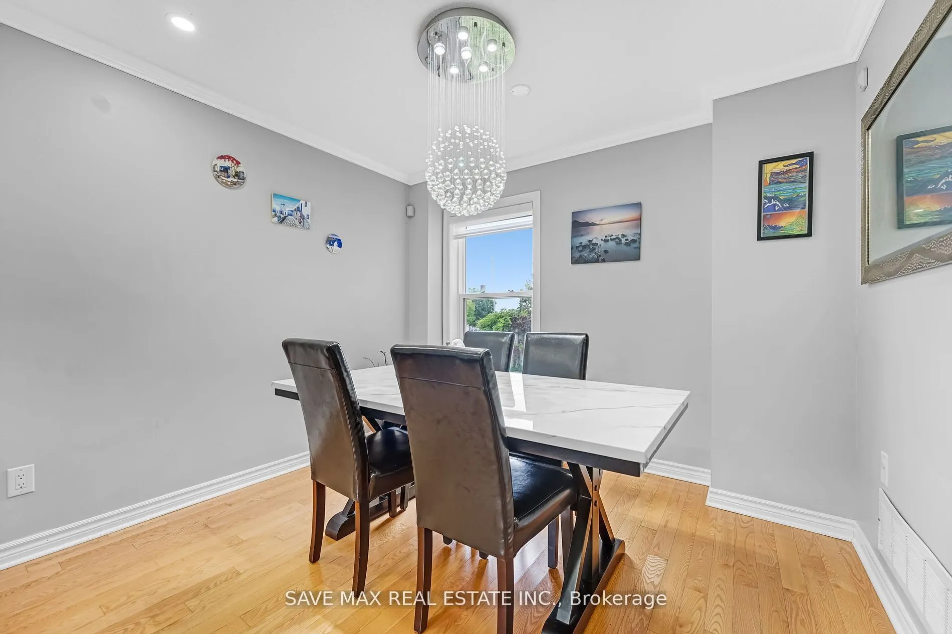 53 Smith Dr