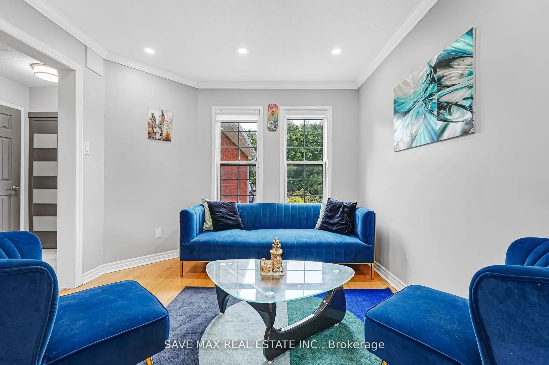 53 Smith Dr