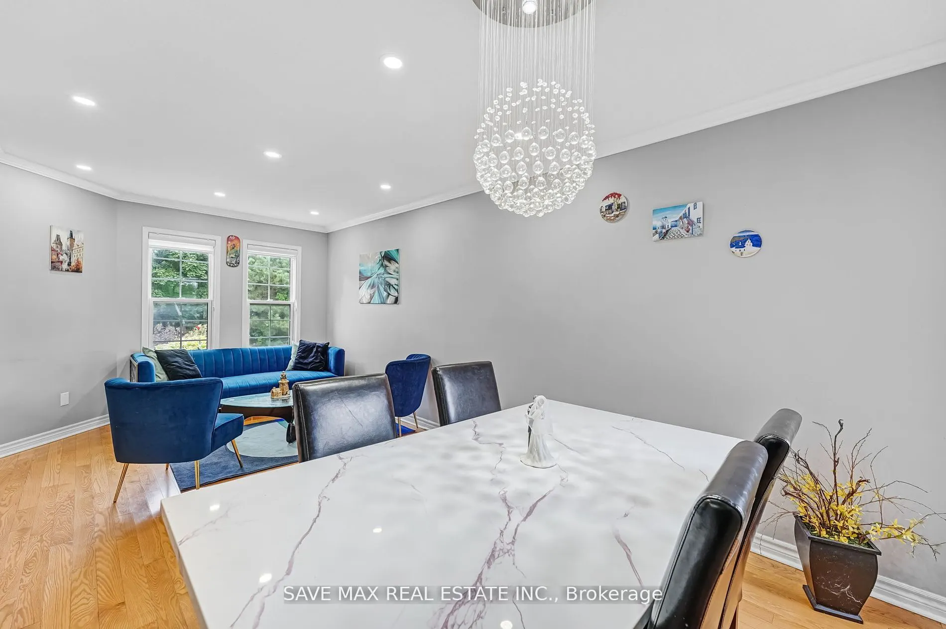 53 Smith Dr