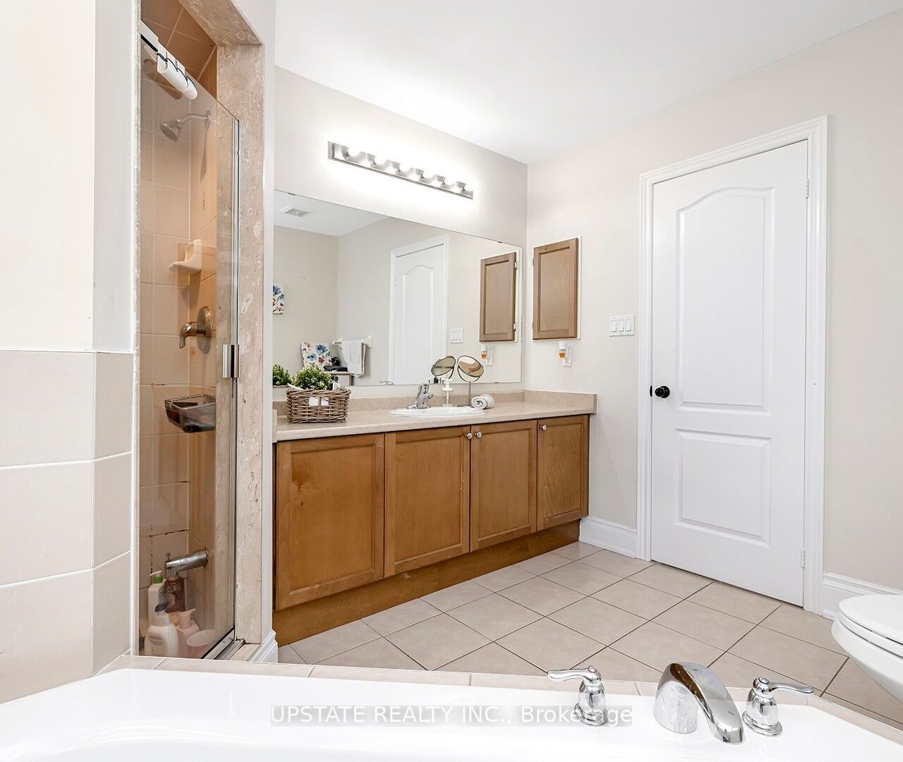 8047 Financial Dr