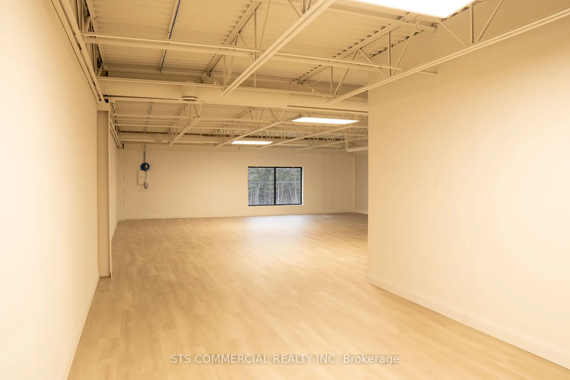 695 Riddell Road, #203