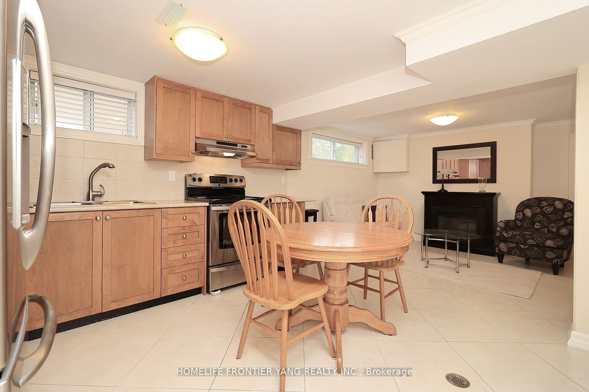 49 Graystone Gdns