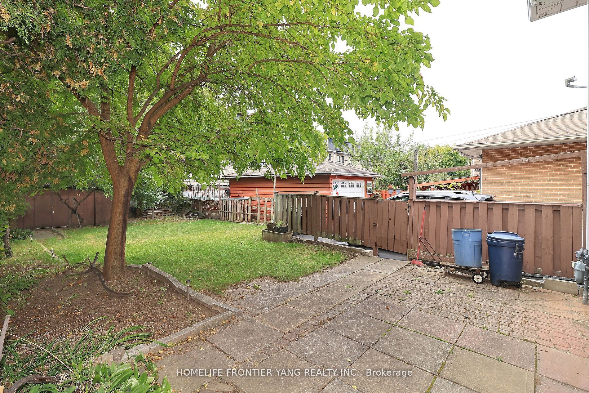 49 Graystone Gdns