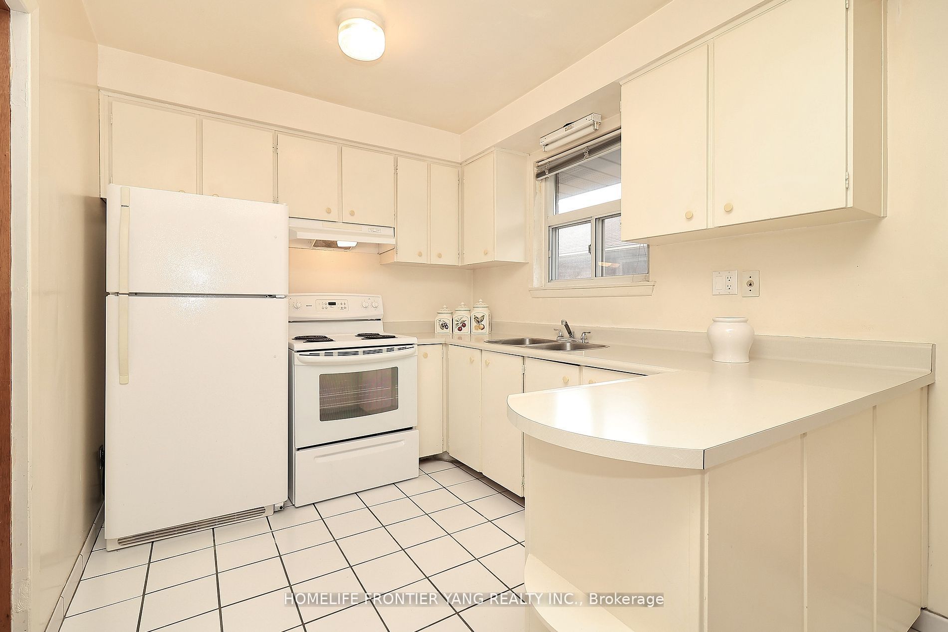 49 Graystone Gdns