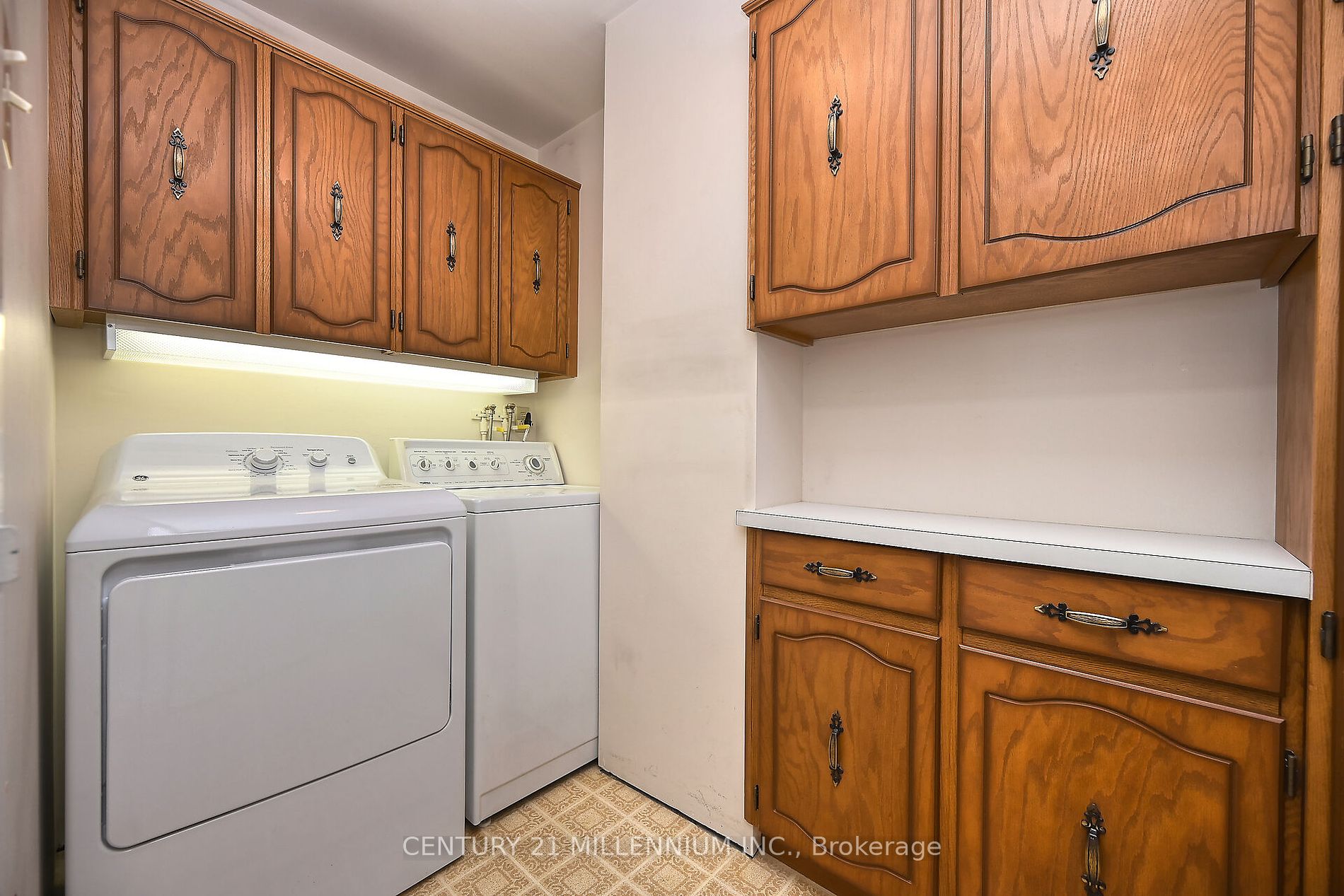 3533 Derry Rd E, #802