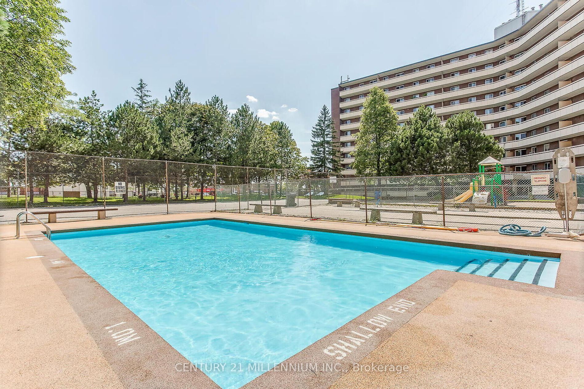 3533 Derry Rd E, #802