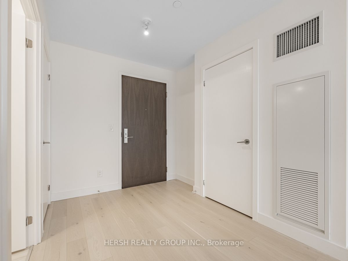 160 Kingsway Cres, #411