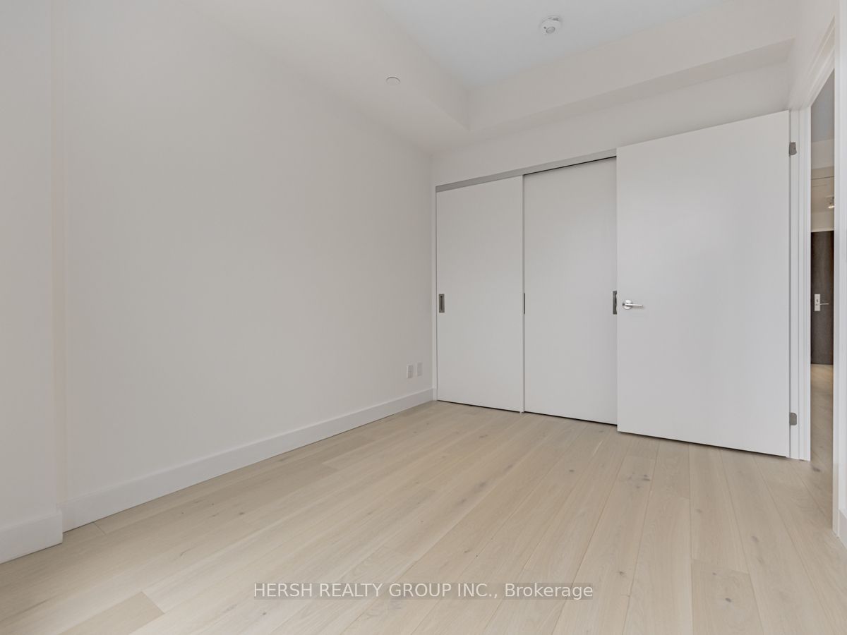 160 Kingsway Cres, #411