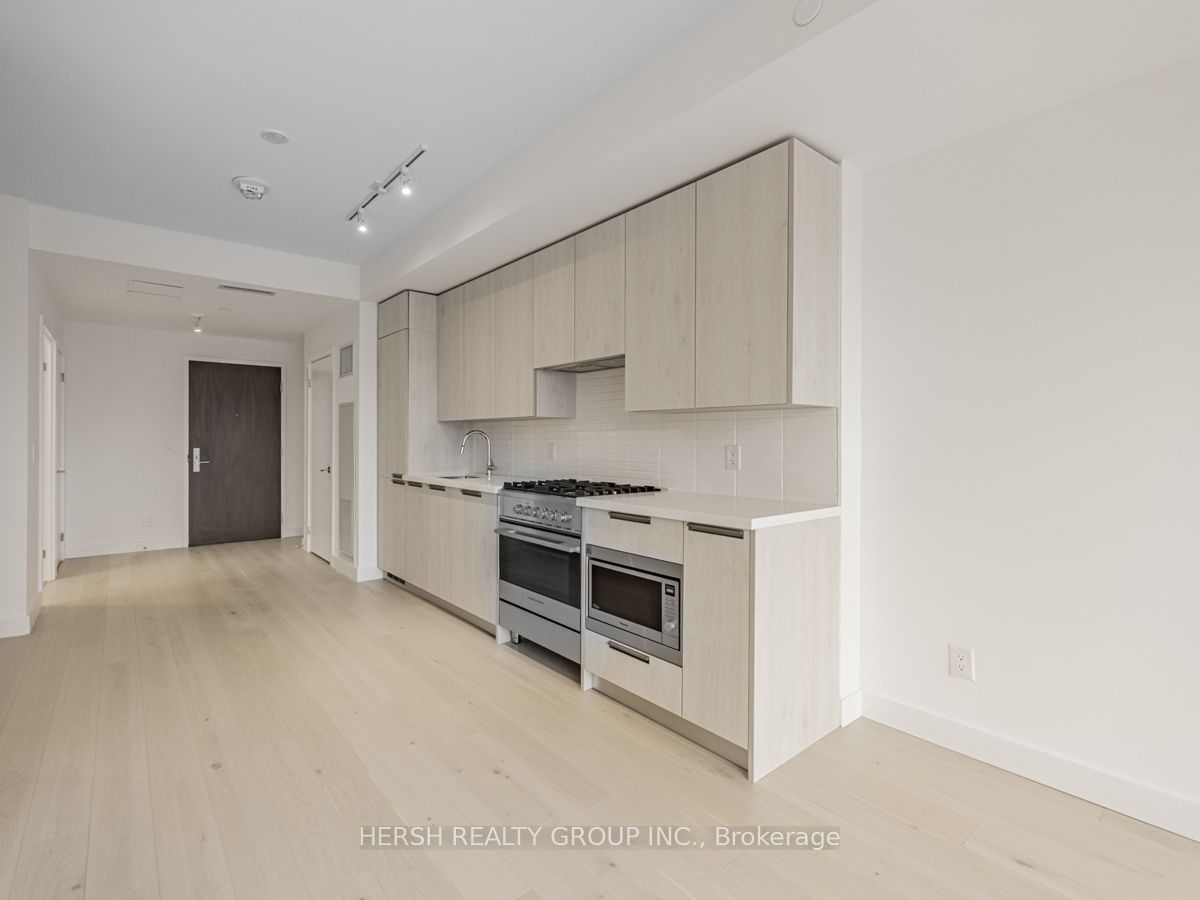 160 Kingsway Cres, #411