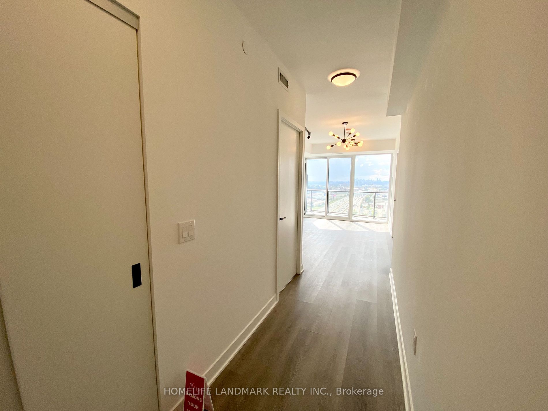 36 Zorra St, #2002