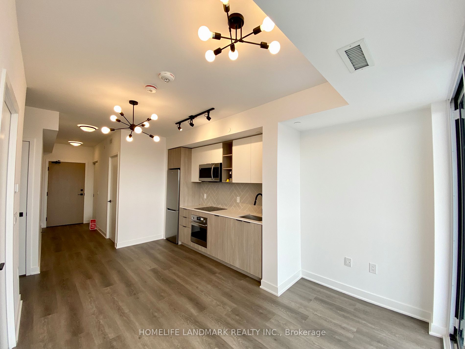 36 Zorra St, #2002