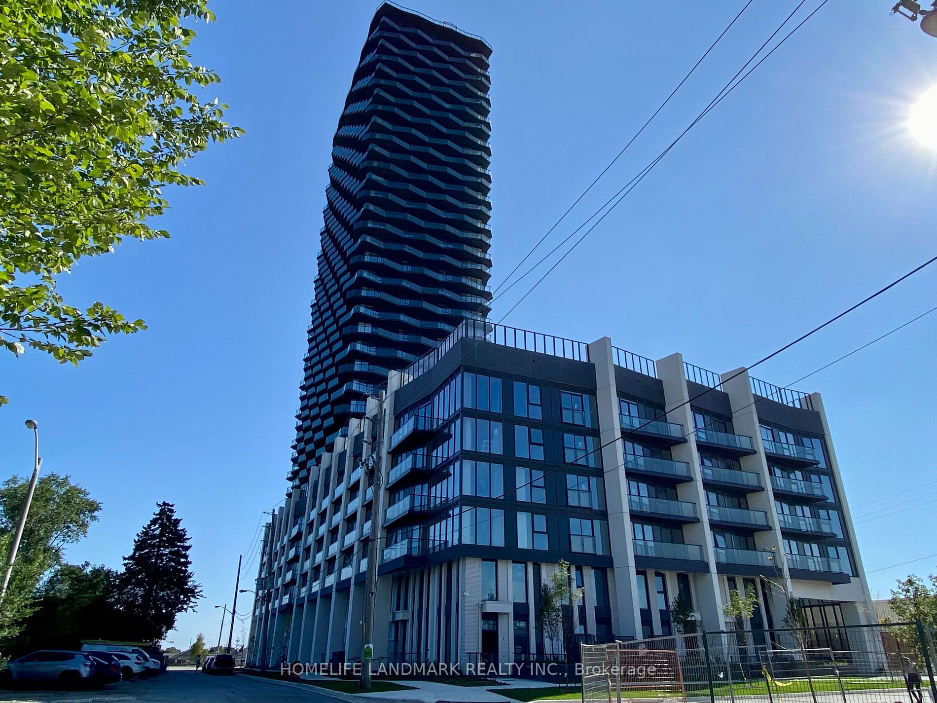 36 Zorra St, #2002