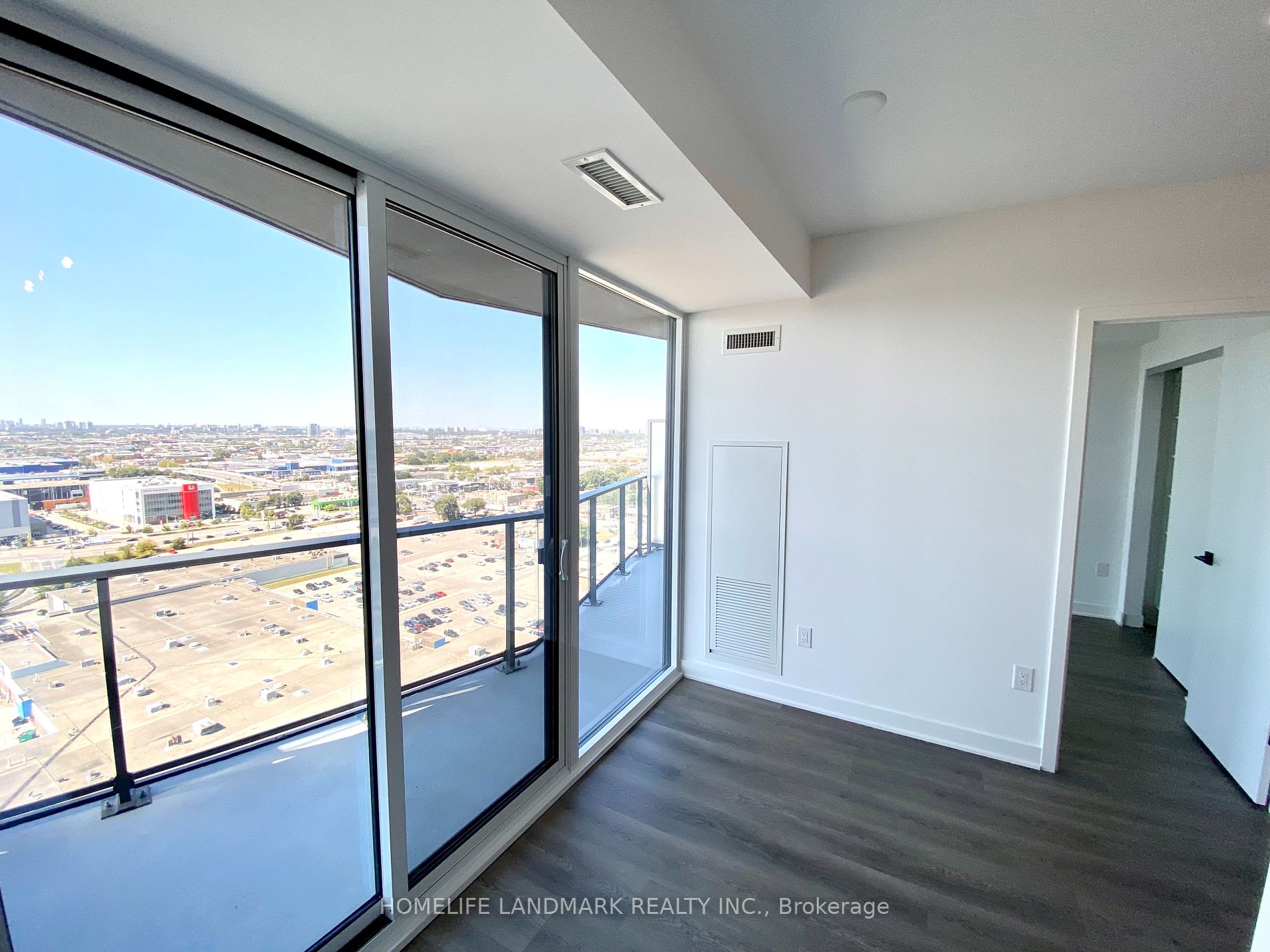 36 Zorra St, #2002