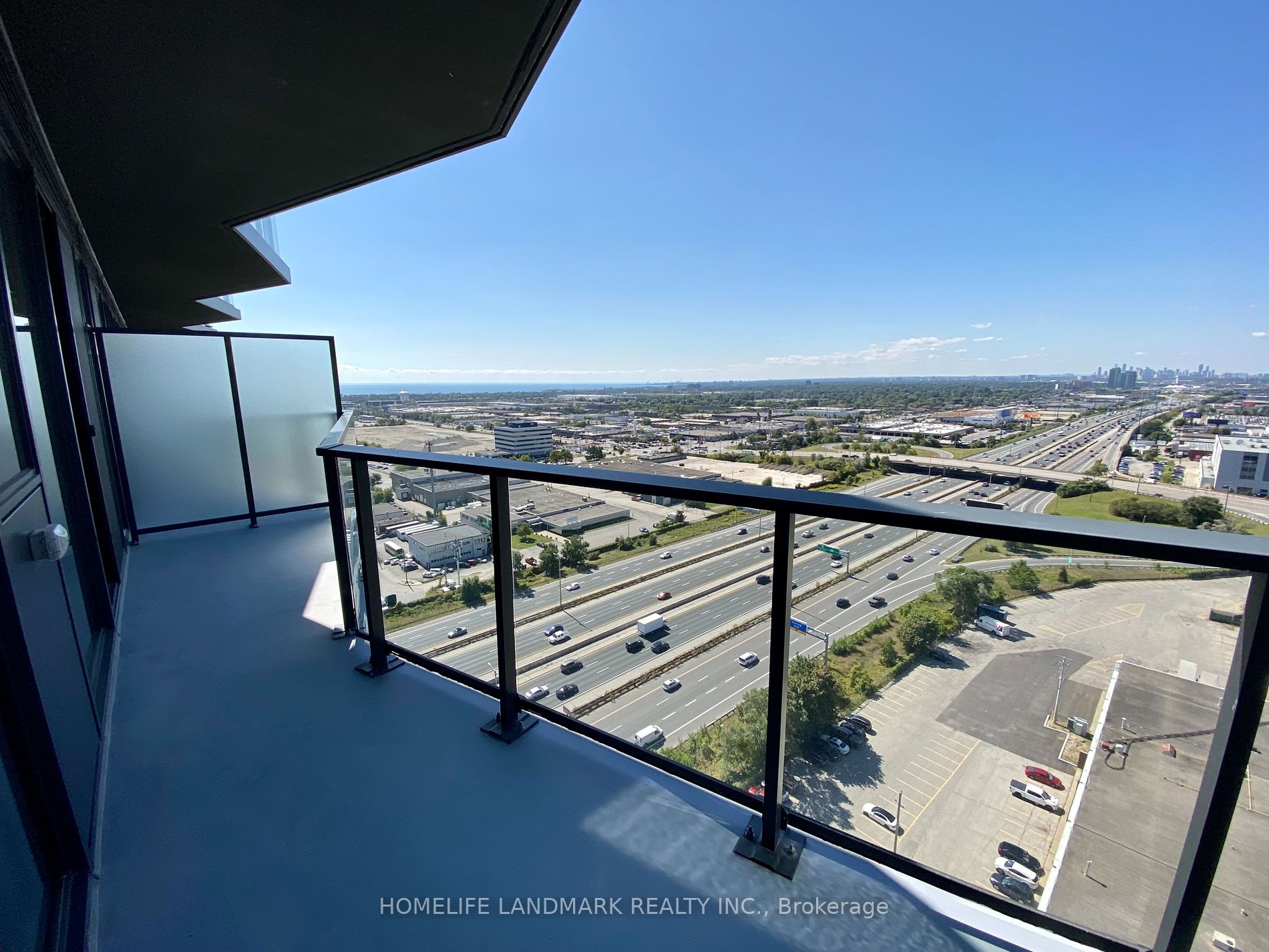 36 Zorra St, #2002