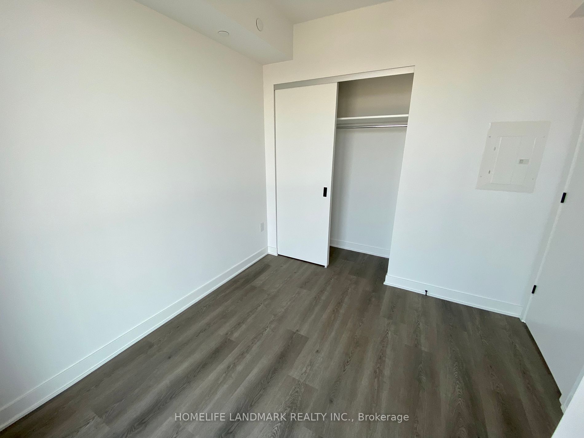 36 Zorra St, #2002