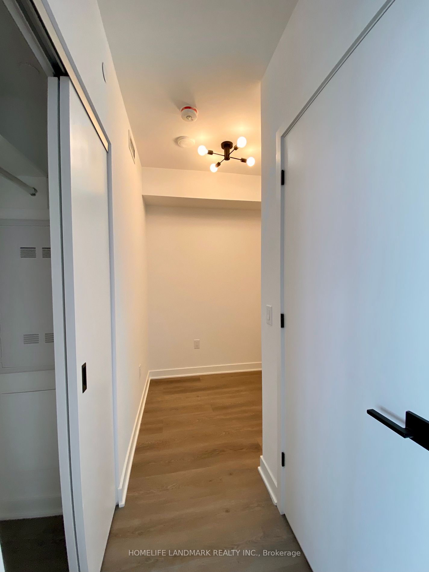 36 Zorra St, #2002