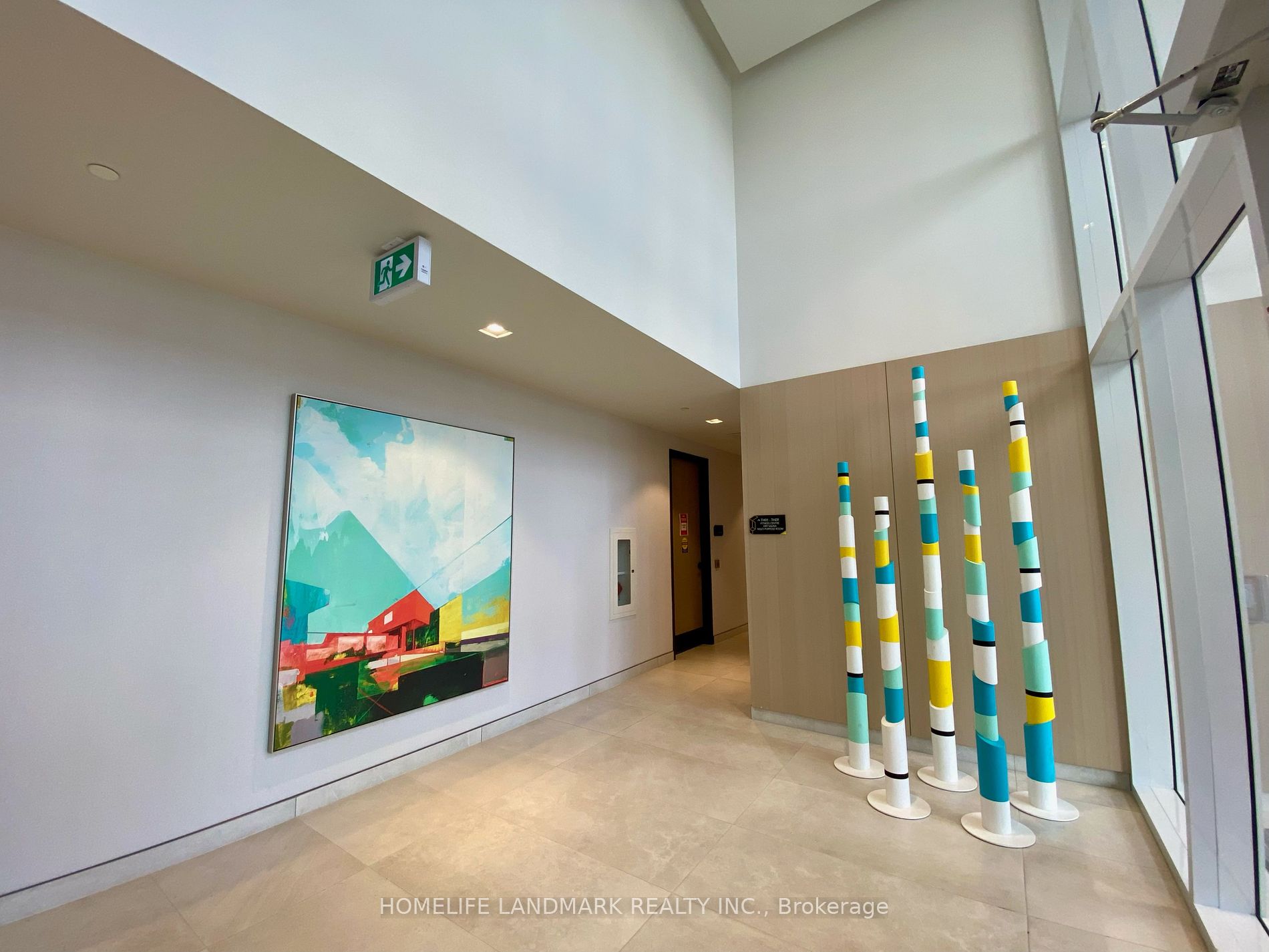 36 Zorra St, #2002