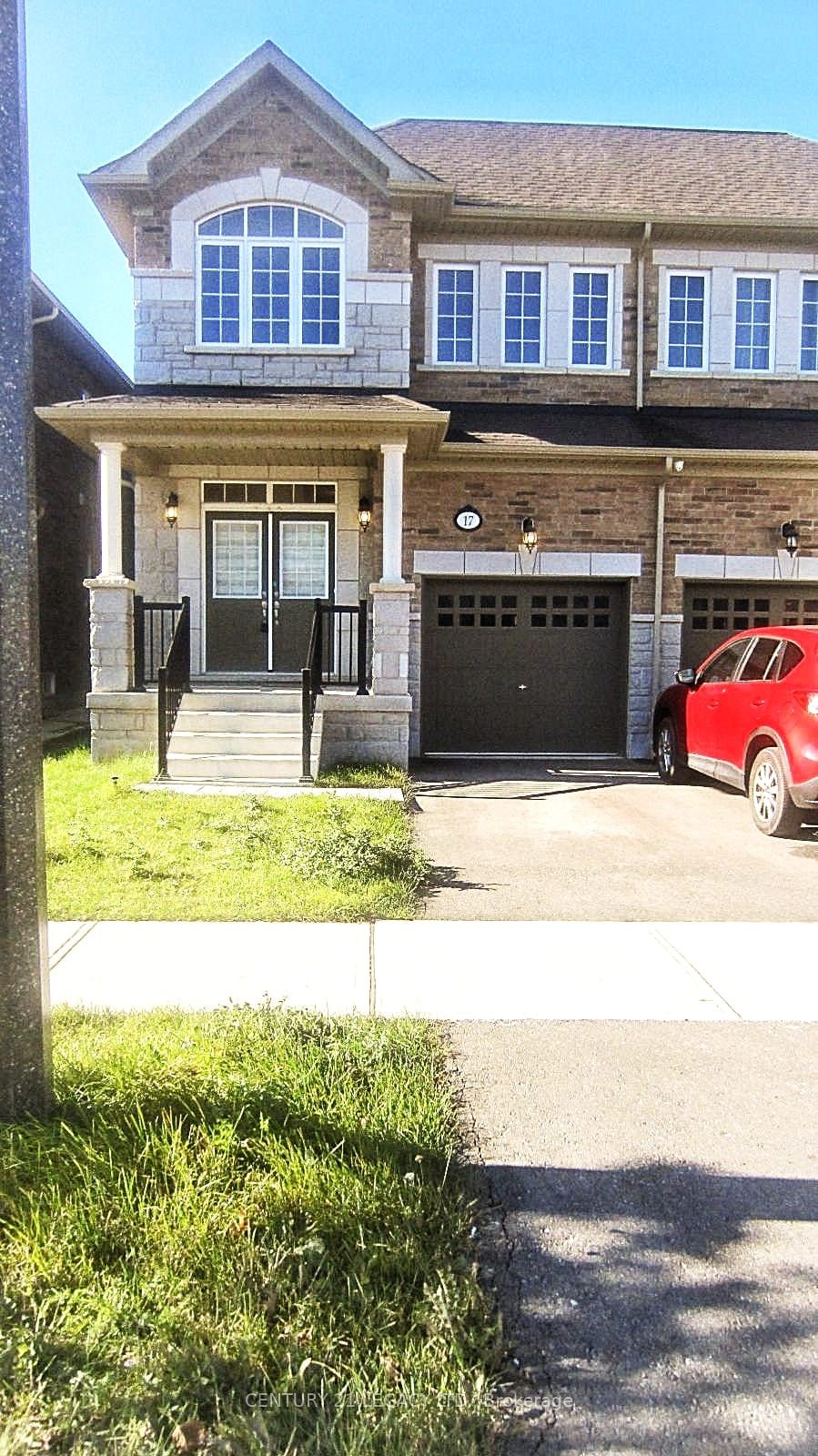 17 Overstone Rd