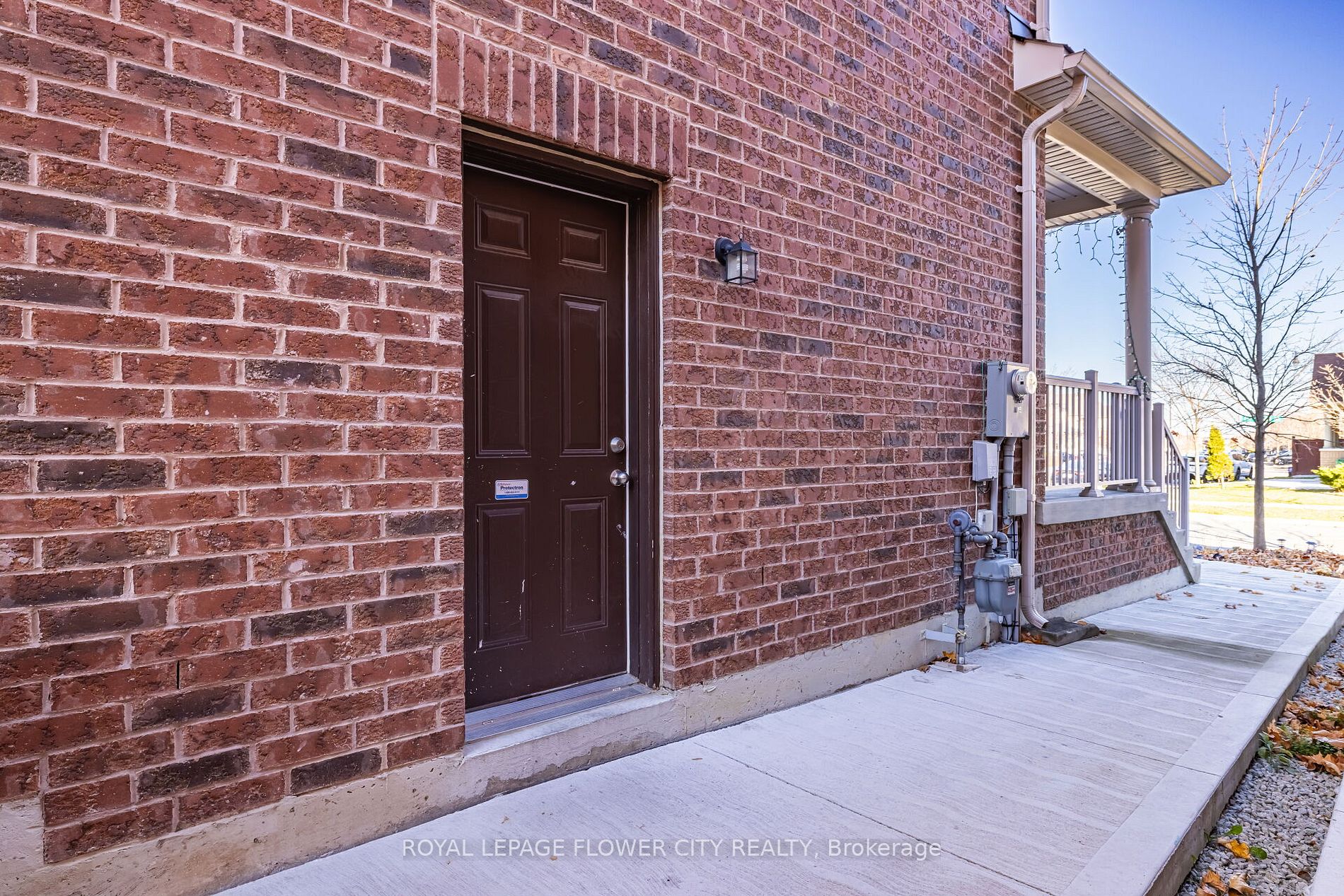 18 Loftsmoor Dr