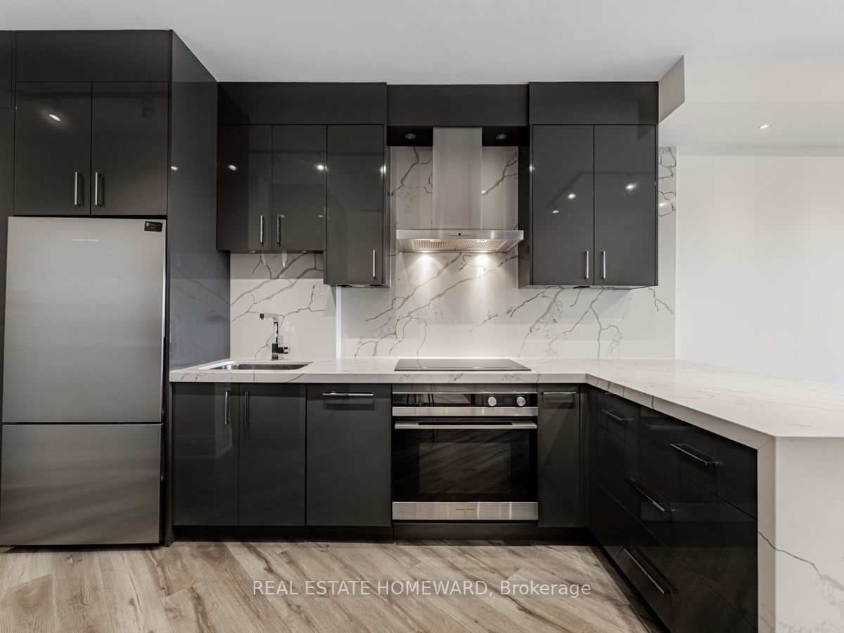 165 Legion Rd N, #2734