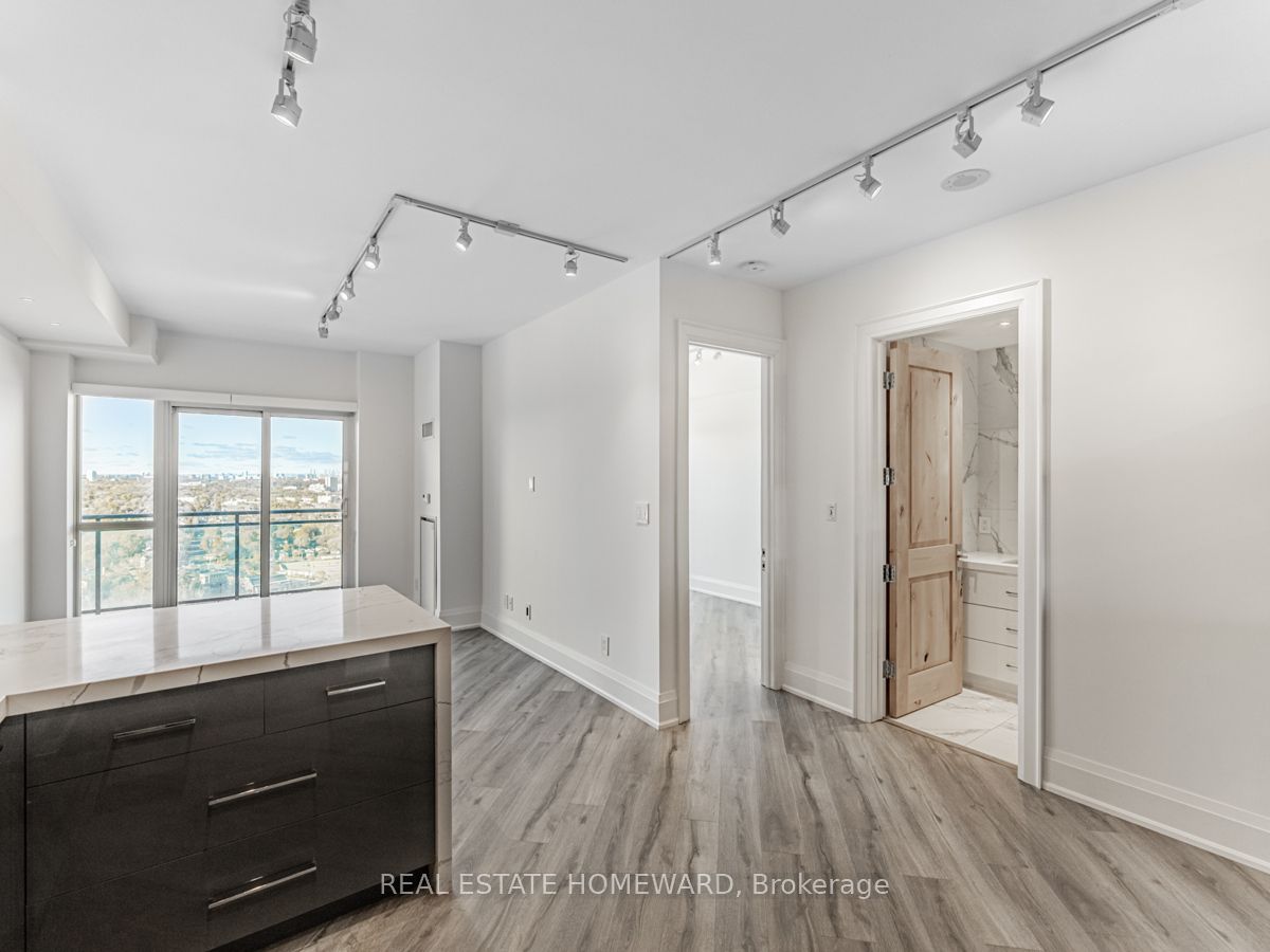 165 Legion Rd N, #2734