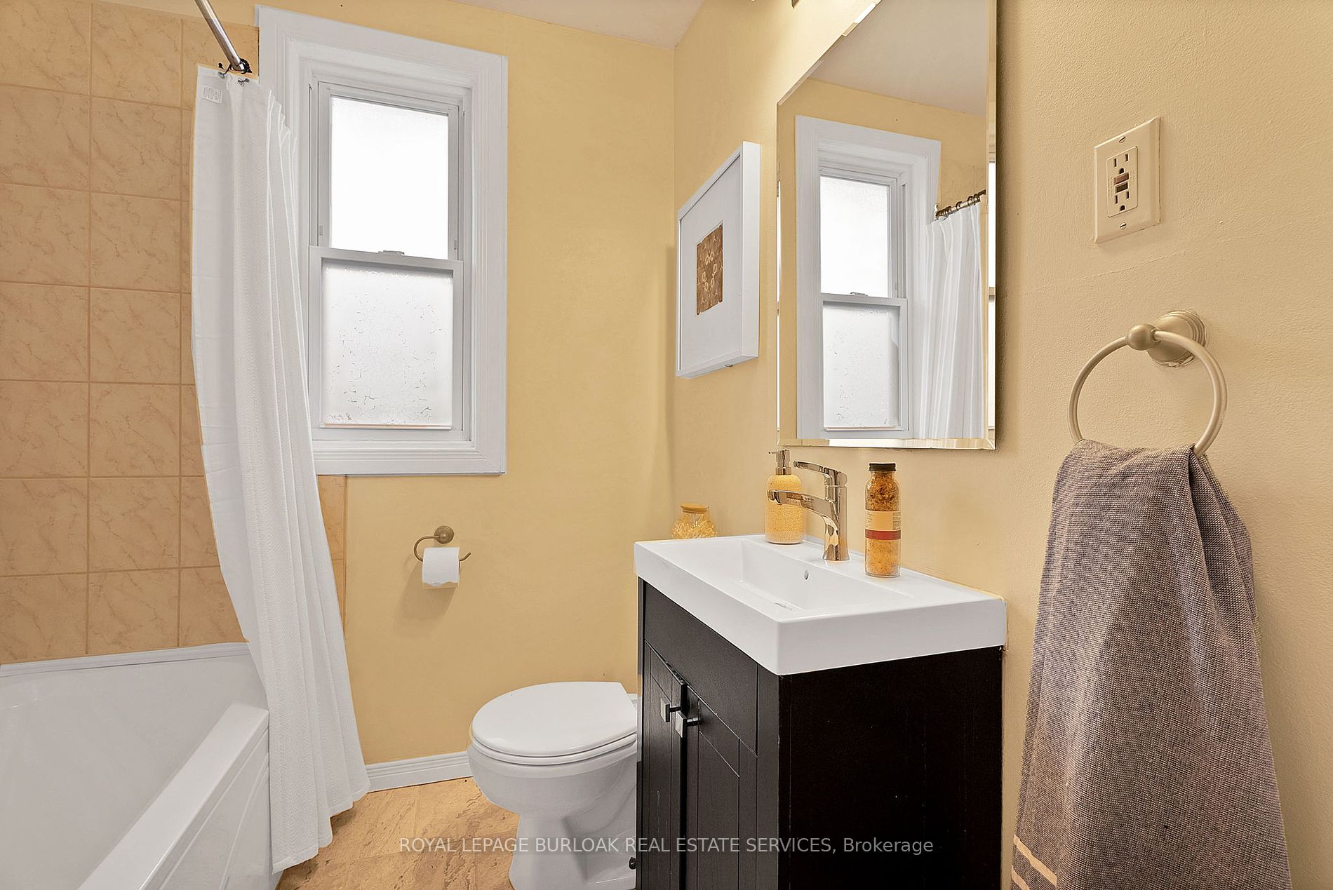 295 Plains Rd W
