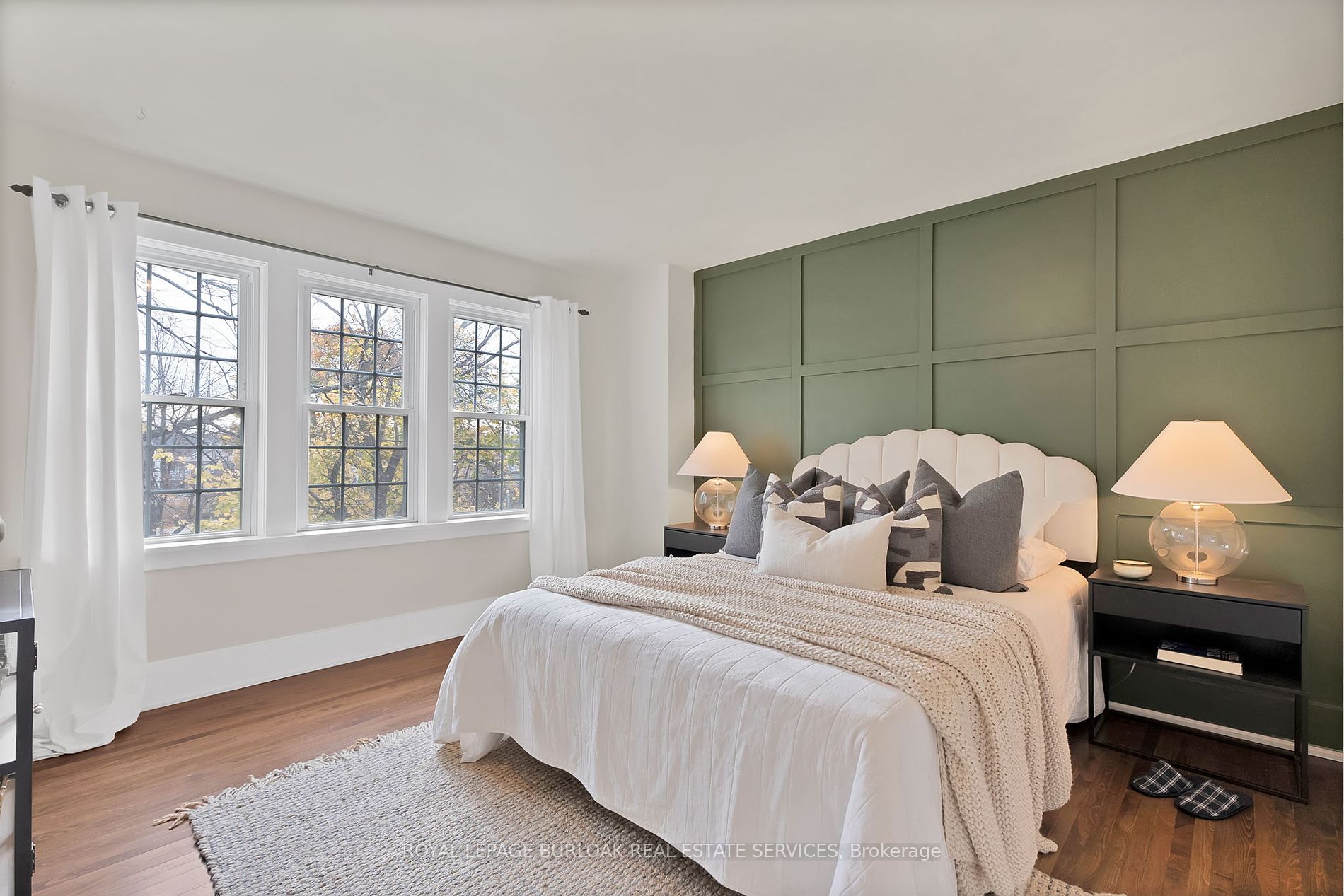 295 Plains Rd W