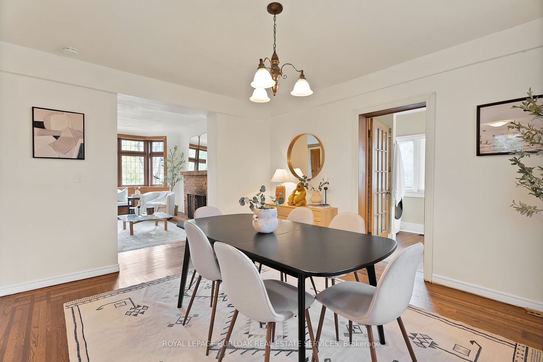 295 Plains Rd W