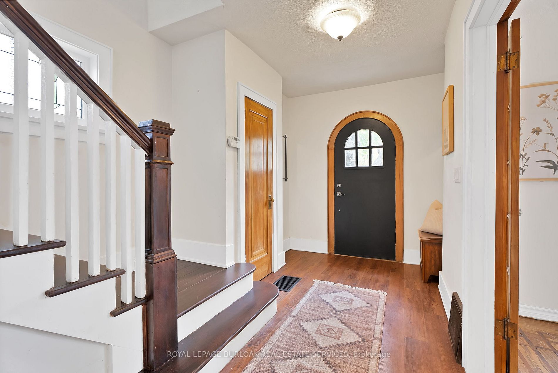 295 Plains Rd W
