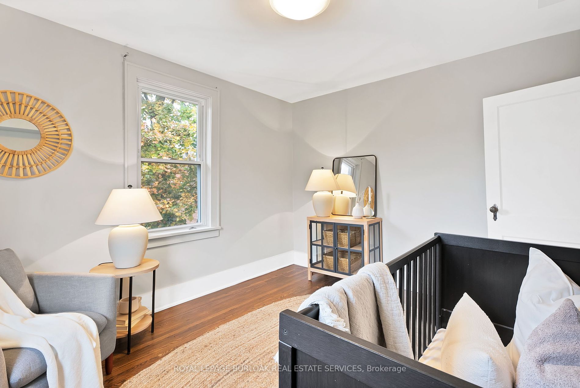 295 Plains Rd W