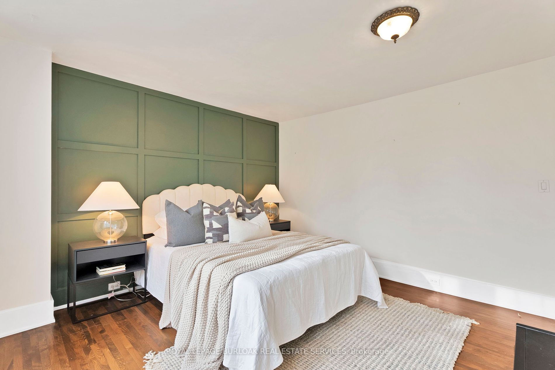 295 Plains Rd W