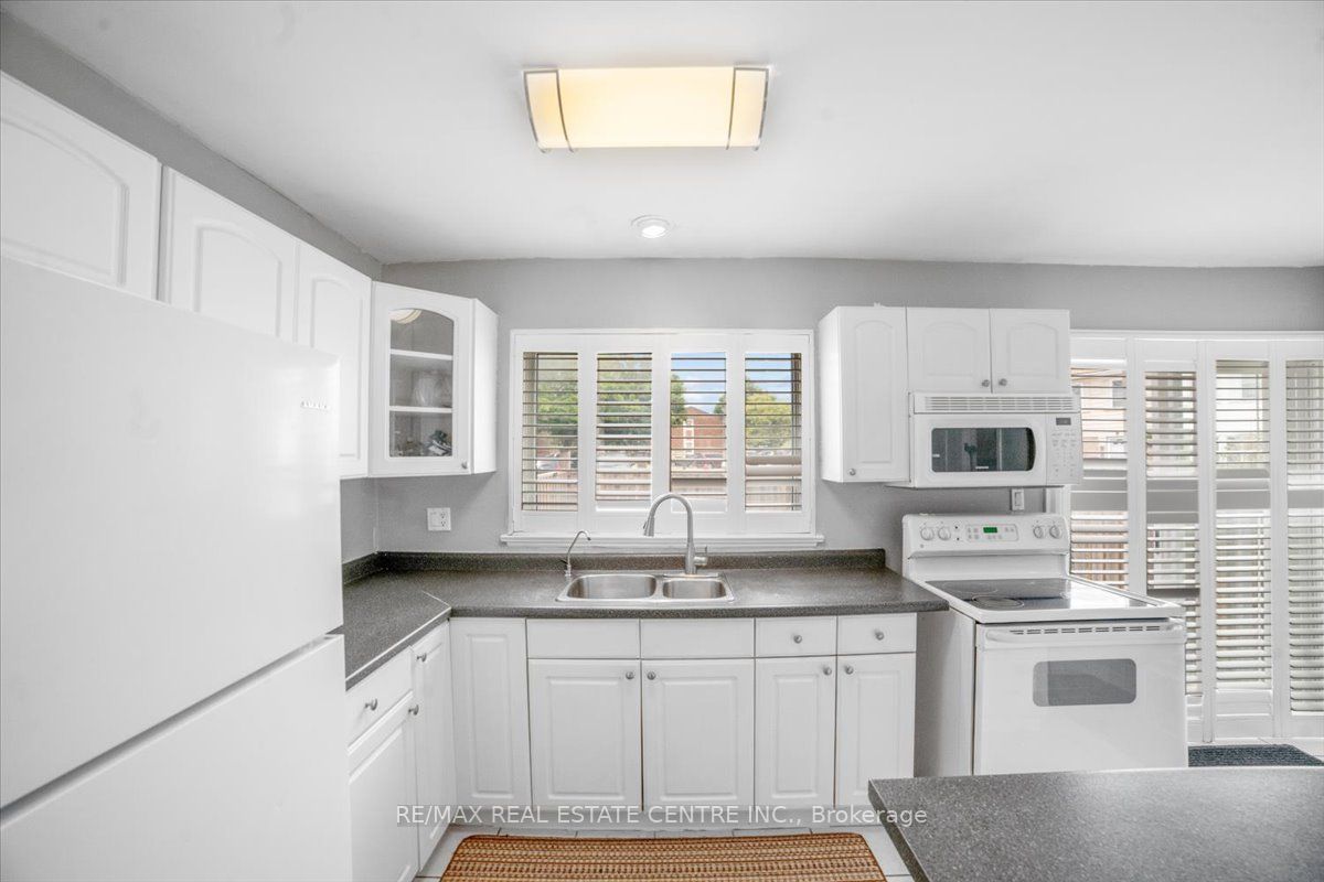 1020 Central Park Dr, #33
