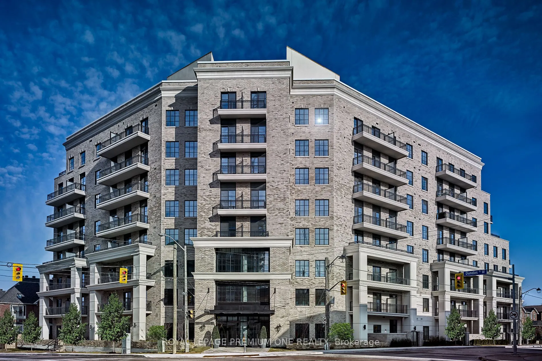 571 Prince Edward Dr N, #512