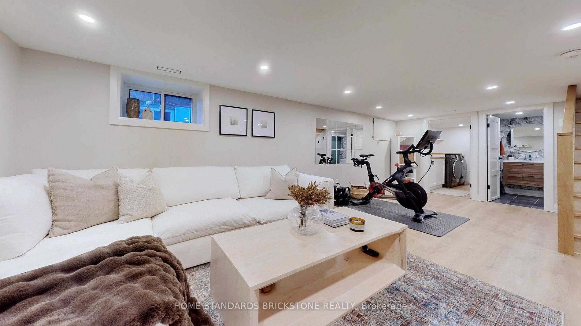805 Windermere Ave