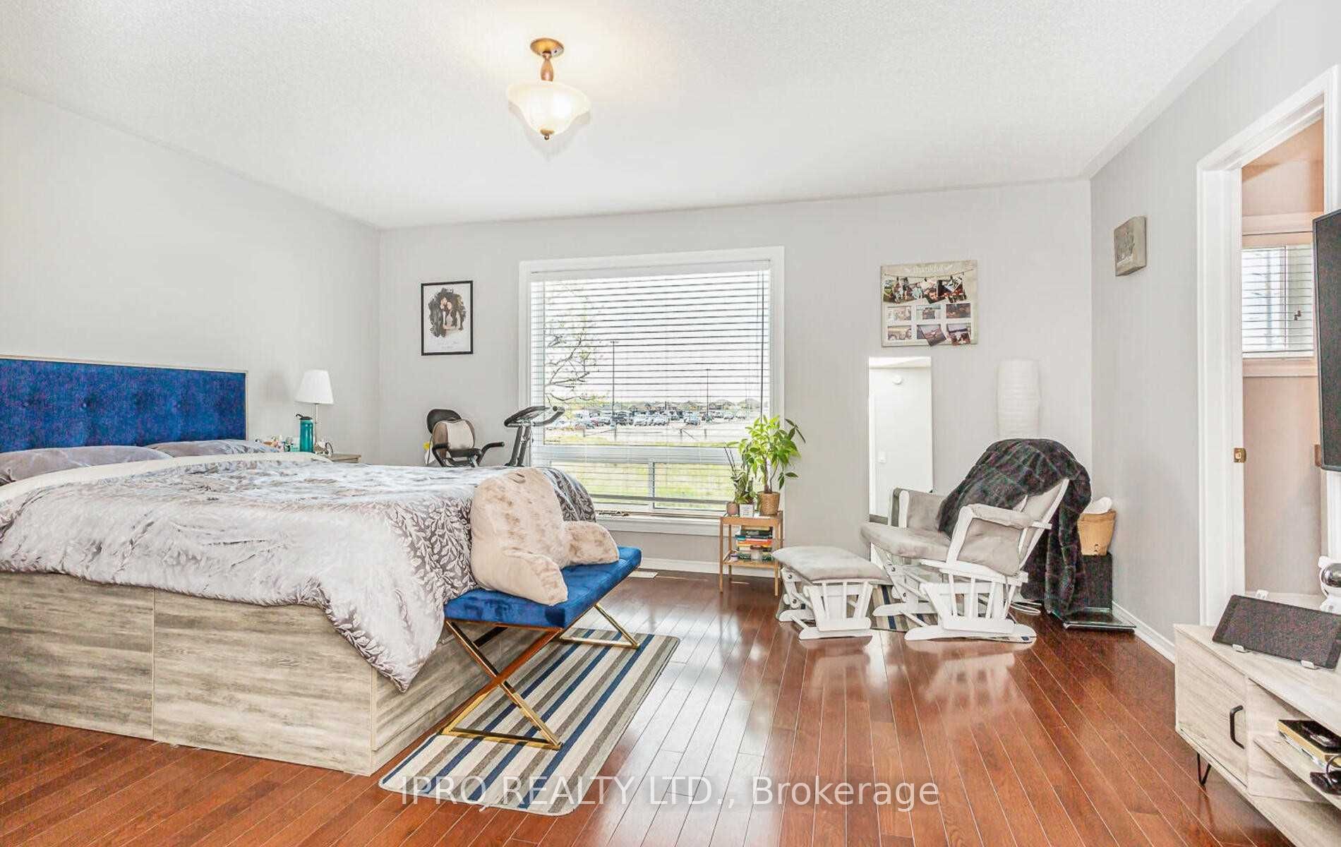 5223 Fairford Cres, #49