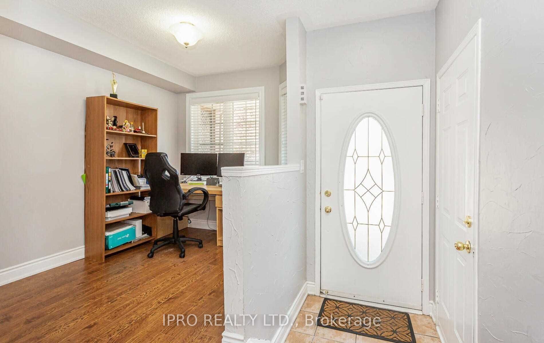 5223 Fairford Cres, #49
