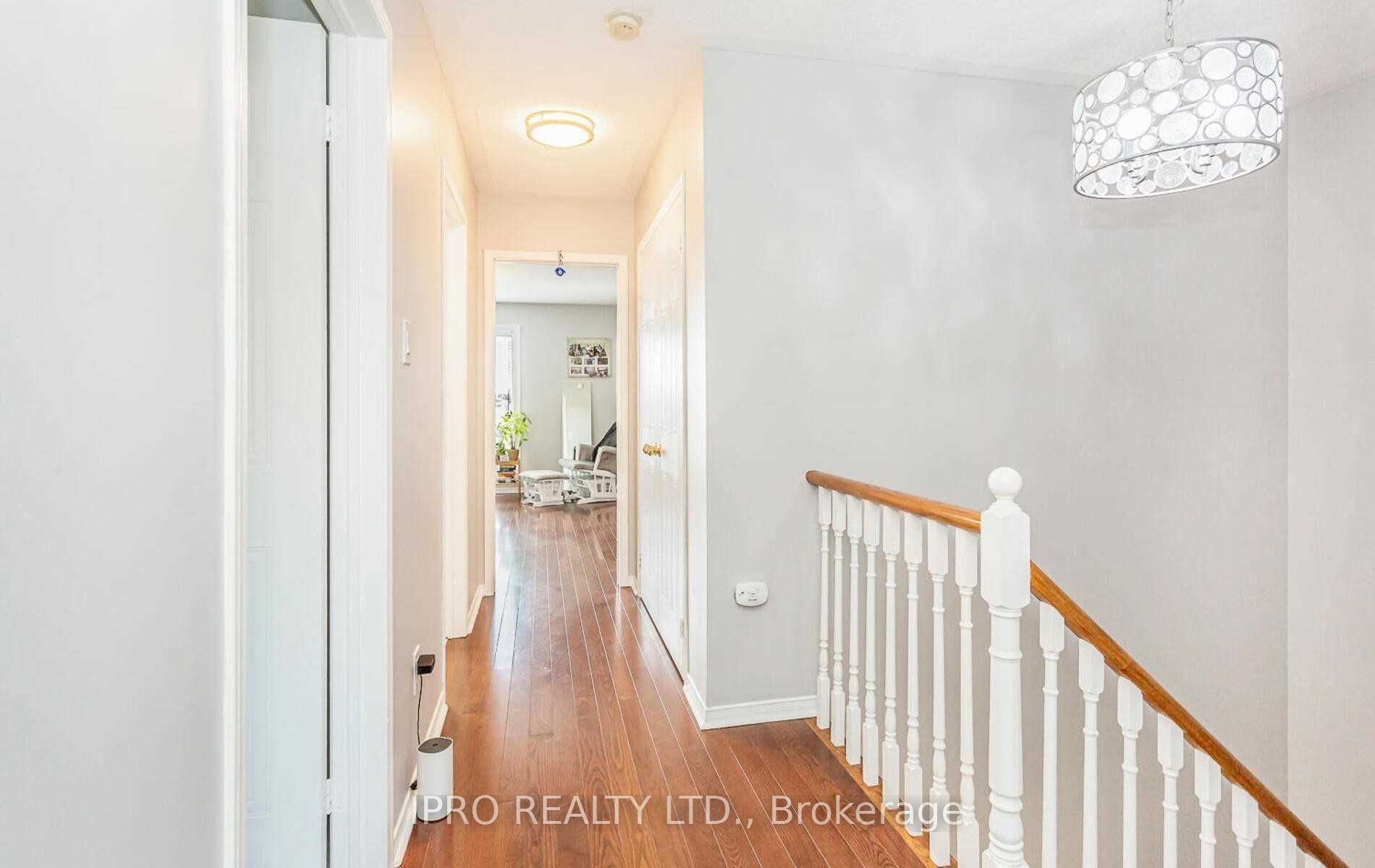 5223 Fairford Cres, #49