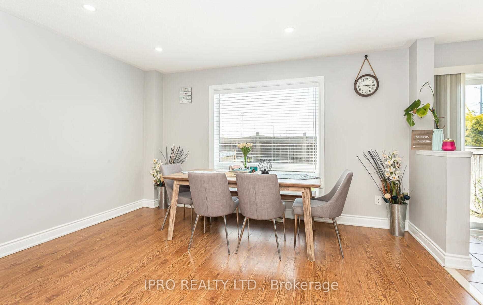 5223 Fairford Cres, #49